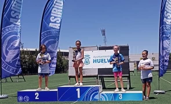 Una joven extremeña se proclama ganadora en Huelva del XIV Trofeo Colombino de Tiro con Arco