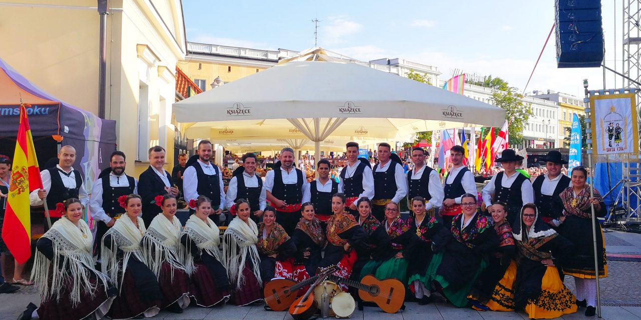 Coria organiza un desfile de trajes regionales y folclore para vivir el 8 de septiembre