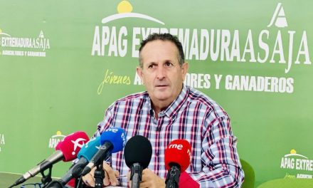 Apag exige la dimisión del ministro Planas por validar una PAC que «sólo expone recortes en el campo»