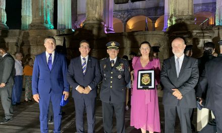 El 112 Extremadura recibe el reconocimiento de la Policía Nacional en un acto celebrado en Mérida