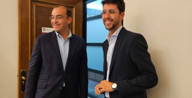 Rafa Mateos anuncia la bajada del IBI a los cacereños como primera medida de la reforma fiscal