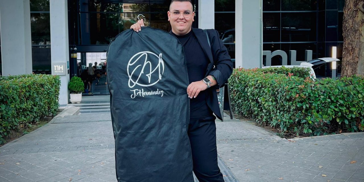 El cauriense J. Hernández ya es uno de los setenta mejores diseñadores de ‘Maestros de la Costura’