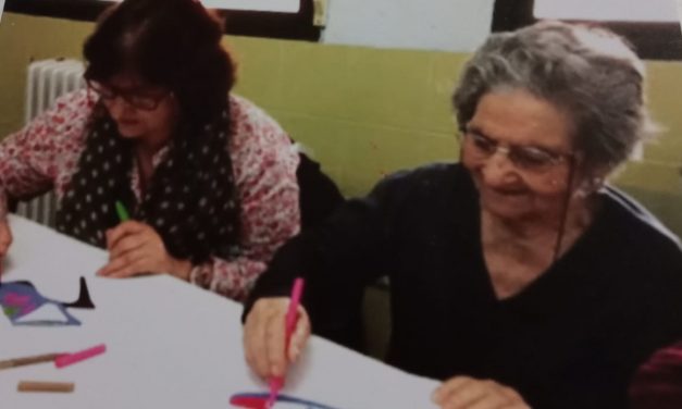 Filomena, la vecina de Jarandilla de 100 años, que se convirtió en una de las estudiantes más longevas de España