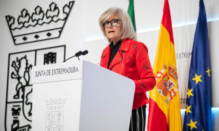 Extremadura aprueba la subida del 0,5 por ciento para los empleados públicos