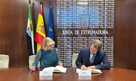 La Junta firma con el BEI un préstamo de hasta 225 millones de euros para cofinanciar los fondos europeos