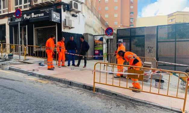 El Ayuntamiento de Cáceres refuerza la seguridad en las entradas y salidas al Colegio Prácticas