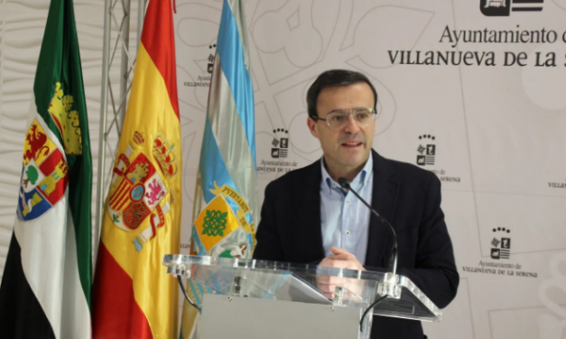 Gallardo confirma que presentará su candidatura a la Secretaría General del PSOE de Extremadura para suceder a Vara
