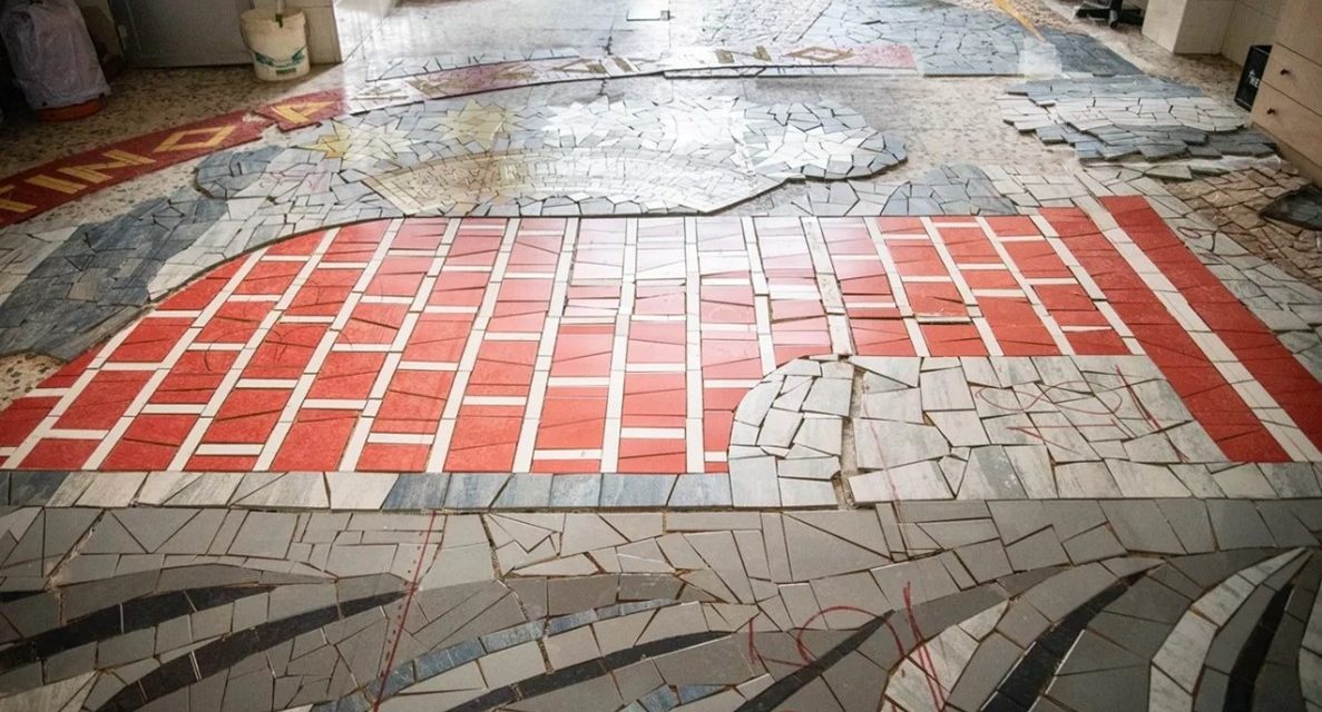 Finalizado el gran mural en mosaico cerámico que se instalará en la Puerta de la Villa