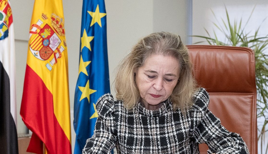 Extremadura pedirá al Ministerio que derogue la normativa que obliga a cotizar a la Seguridad Social las prácticas de alumnos en empresas