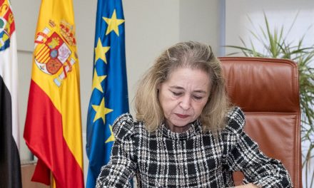 Extremadura pedirá al Ministerio que derogue la normativa que obliga a cotizar a la Seguridad Social las prácticas de alumnos en empresas