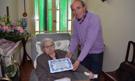 Josefa Gómez se convierte en una de las abuelas de Extremadura al cumplir 100 años