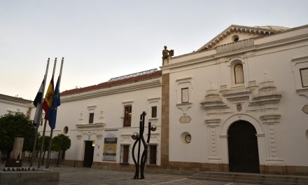 La Asamblea de Extremadura se suma al día de luto oficial por el fallecimiento de Jacques Delors