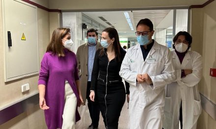 La alcaldesa pide a la Consejera de Sanidad más medios para el Hospital de Ciudad de Coria