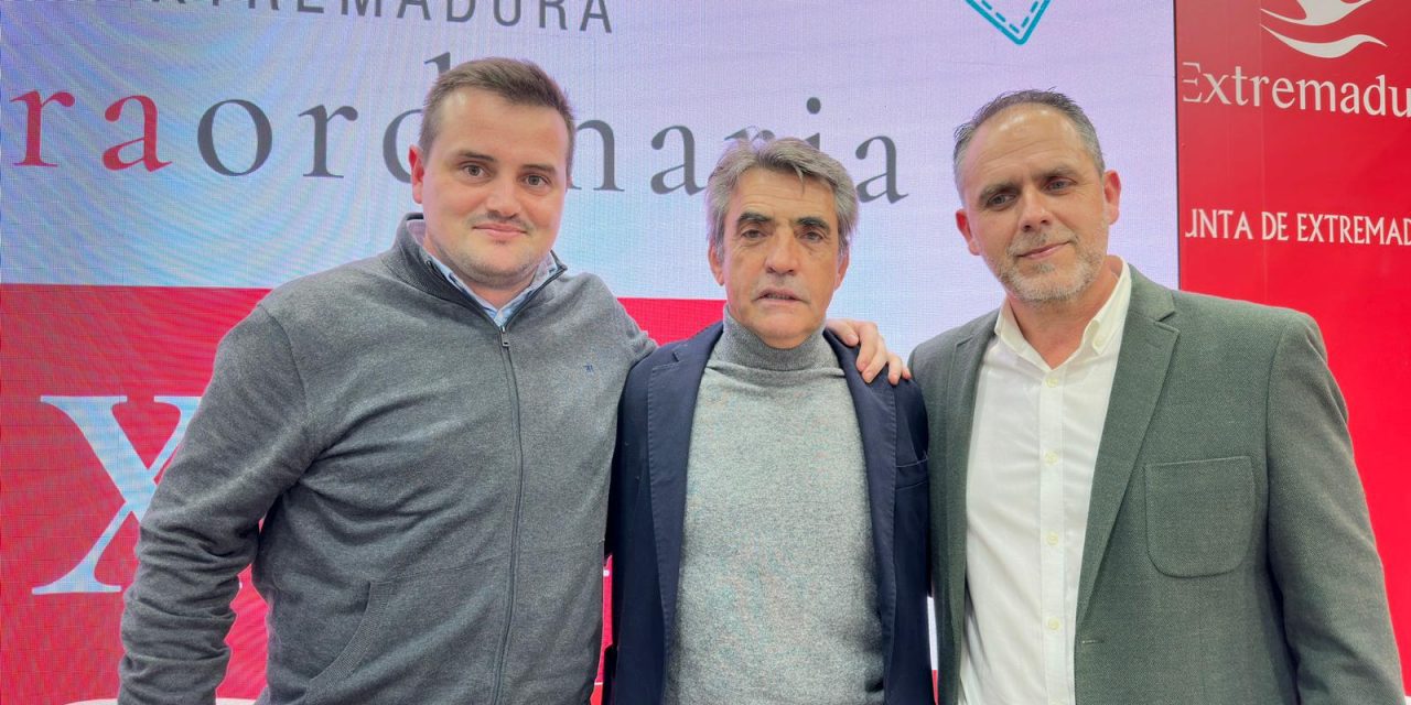 César Herrero y Victorino Martín se unen en Fitur para impulsar el turismo taurino en Moraleja