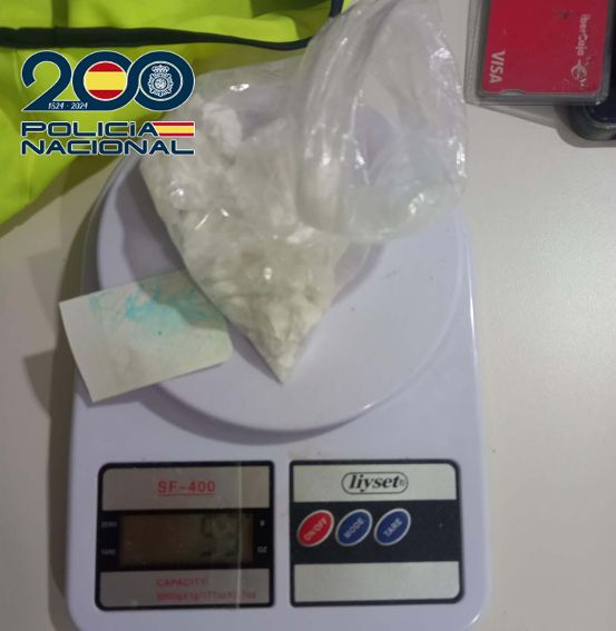 Detenidos dos hombres a los que sorprendieron con 52 gramos de cocaína en roca