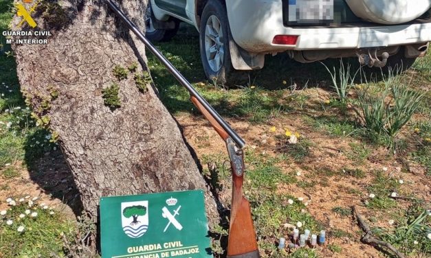 Investigado un vecino de Hornachos por caza furtiva y tenencia ilícita de armas