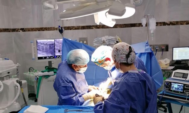 Acuerdo entre las áreas de salud de Badajoz y de Llerena-Zafra para pacientes de traumatología y neurocirugía