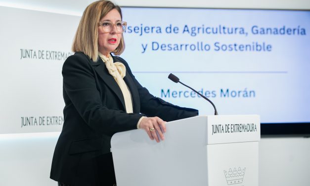 La consejera de agricultura insta al Gobierno a financiar proyectos de regadío en Tierra de Barros