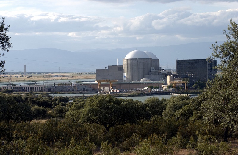 Empesarios extremeños piden que se asegure el futuro de la Central Nuclear de Almaraz