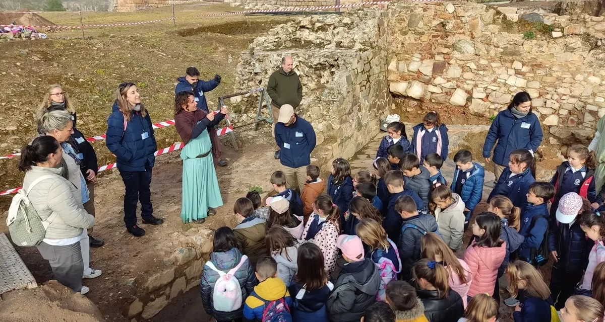 La Escuela Profesional Barraeca pone en marcha “arqueólogos por un día y kids camp”