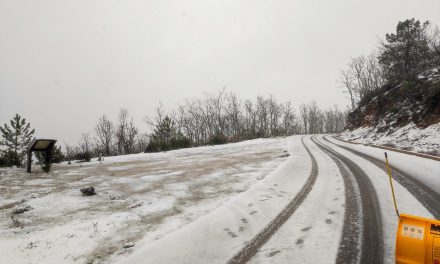 La nieve afecta a varias carreteras del norte de la provincia de Cáceres