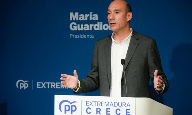 El PP pide a Gallardo explicaciones sobre la red socialista creada para obtener fondos públicos