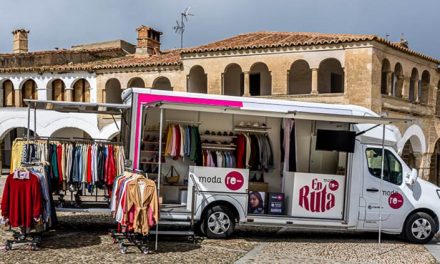 Una furgoneta llevará moda reciclada, solidaria y sostenible a 9 pueblos cacereños