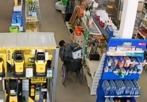 Investigado en Moraleja por valerse de una silla de ruedas para robar en un almacén