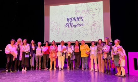 Chelo Sierra gana el primer premio 8Mujeres por su relato “Sin Pestañear”