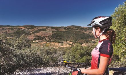 Extremadura acude a la principal feria de senderismo y cicloturismo de Francia