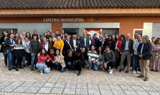 Cáceres inaugura oficialmente su sede municipal del colectivo ‘LGBTI’