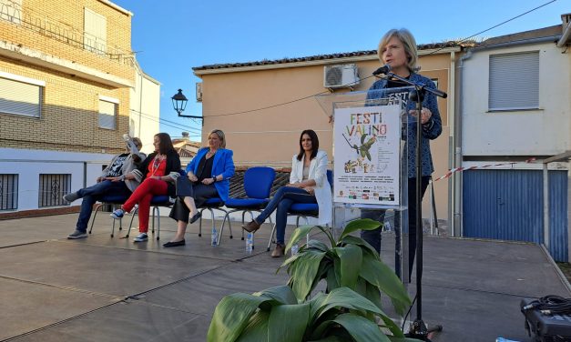 Bazaga aprovecha El Festivalino para reivindicar más vida en los pueblos de la Extremadura rural