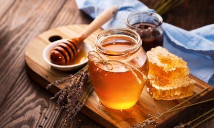 Más del 46% de la miel de fuera de la Unión Europea ha sido alterada con agua o jarabes