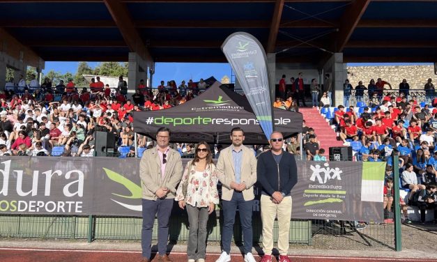 Alumnos extremeños y lusos de Secundaria participan en las Olimpiadas Rayanas en Valencia de Alcántara