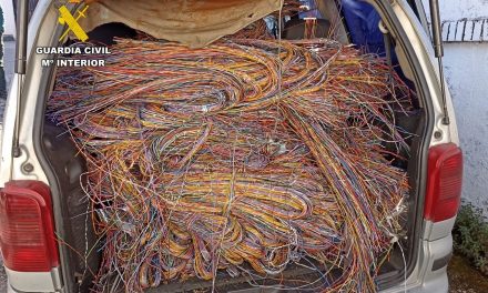 El robo de 800 kilos de cable de cobre deja incomunicada a Valverde de la Vera