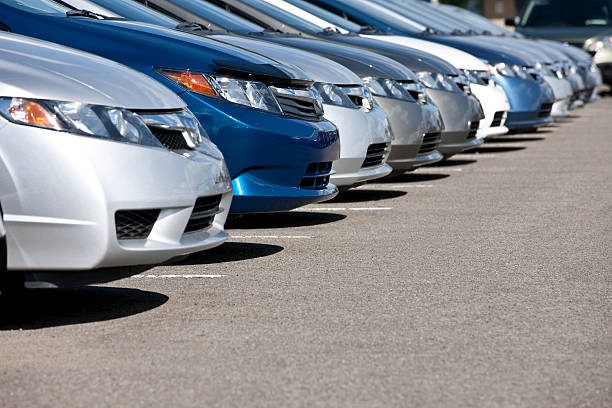 Las ventas de coches en Extremadura caen un 9,2% en marzo con 677 unidades matriculadas