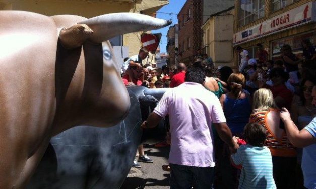 La Feria del Caballo de Talayuela incluye un encierro infantil al más puro estilo de San Fermín