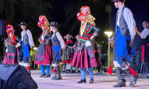 Navalmoral de la Mata celebra el Día Mundial de la Danza con diferentes tipos de bailes